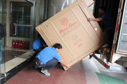 马关钢琴贵重工艺品无忧运